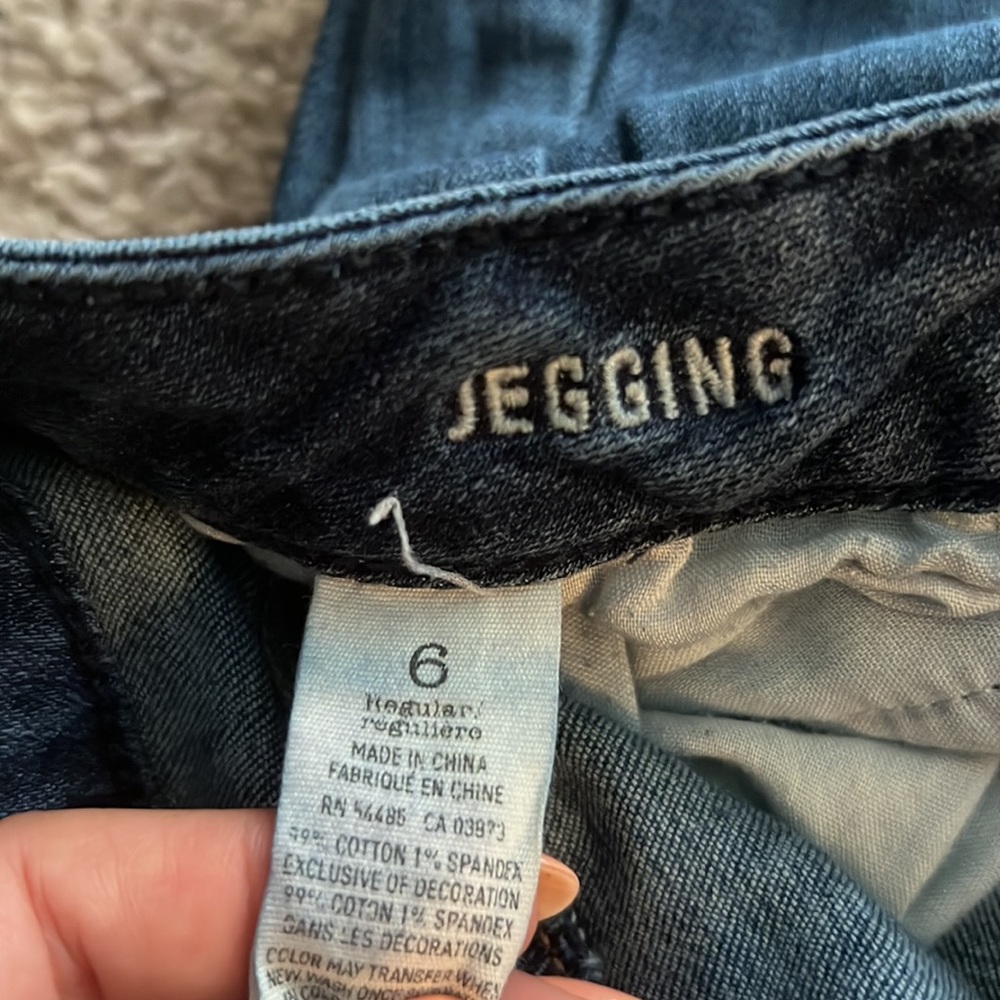 American Eagle Jeggings - Picture 8 of 10